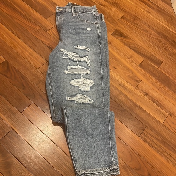 Levies high waisted mom jeans - Picture 6 of 6